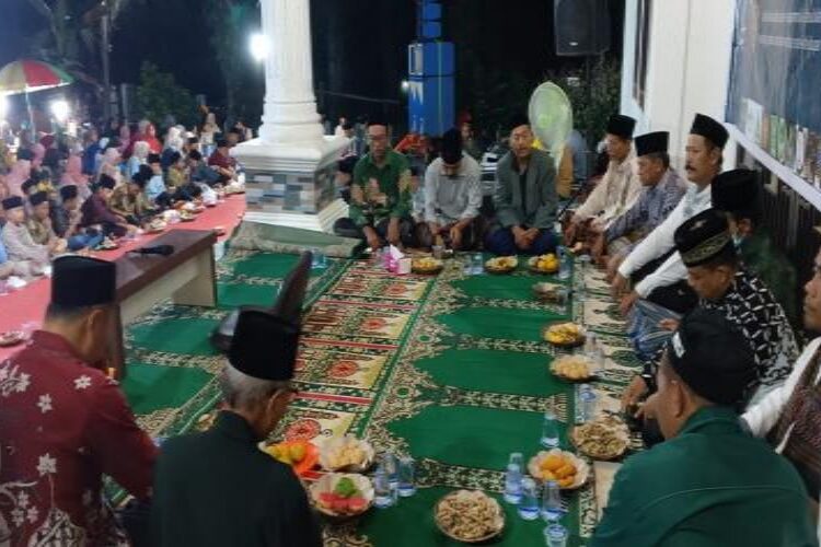 Maulid Nabi Keliling Kampung, Tradisi Damai Warga Harapan Jaya di Tengah Gejolak Negeri